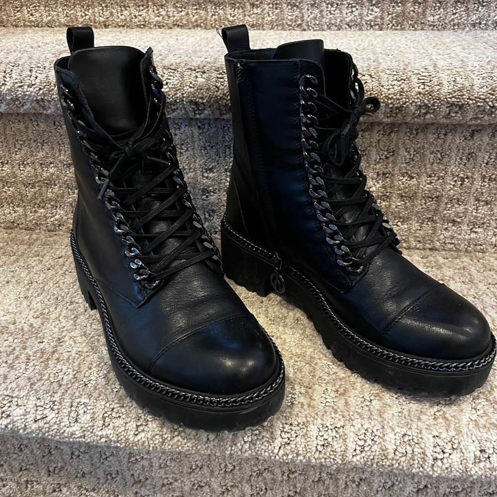 Wishbone Giselle boots
